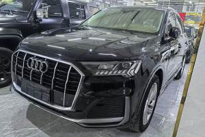 奧迪Q7 奧迪 45 TFSI quattro S line運(yùn)動型