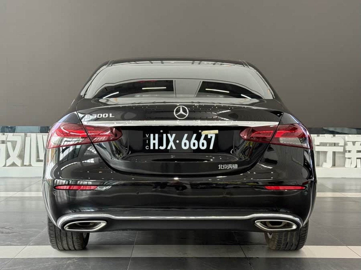 奔馳 奔馳E級(jí)  2021款 改款 E 300 L 豪華型圖片