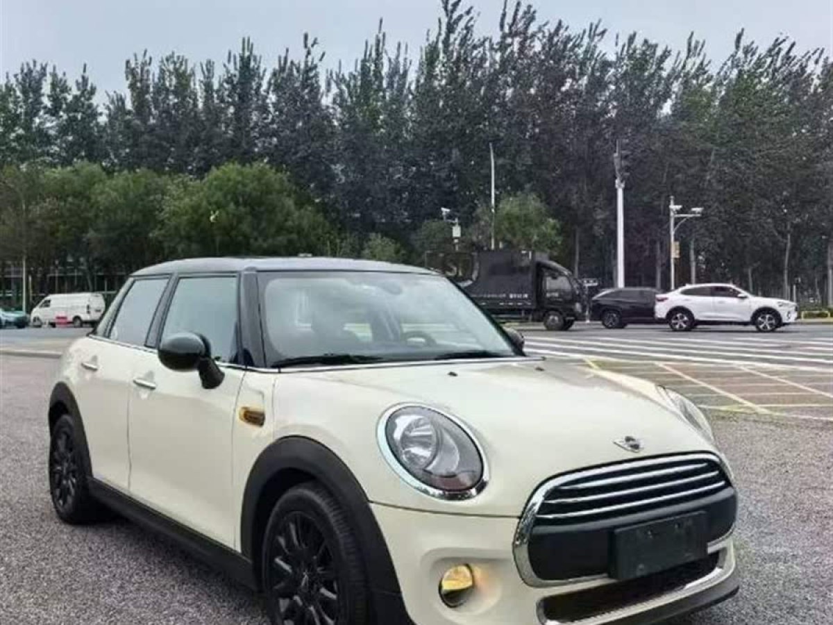 2018年5月MINI MINI  2018款 1.5T COOPER 色彩紀(jì)念版