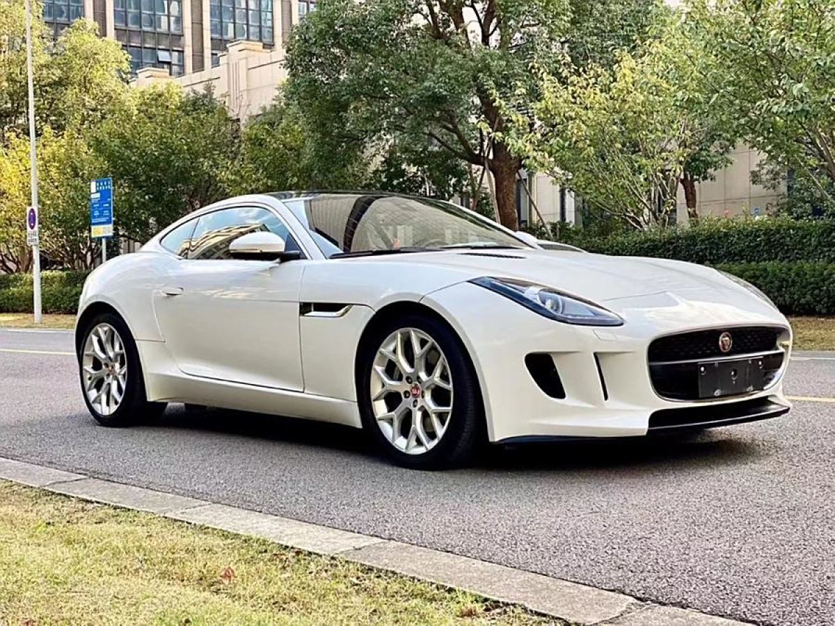 捷豹 F-TYPE  2016款 3.0T 硬頂版圖片