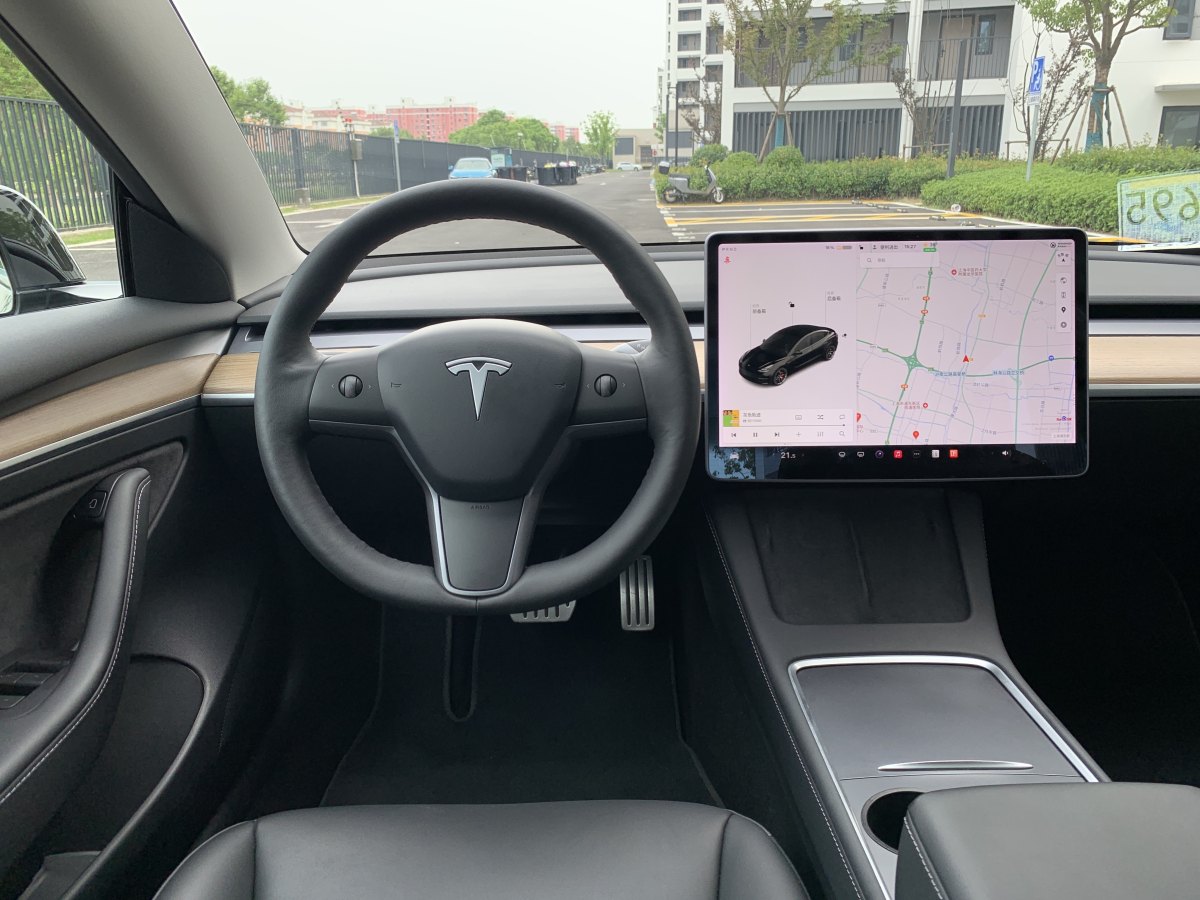 2021年6月特斯拉 Model 3  2019款 Performance高性能全輪驅(qū)動(dòng)版