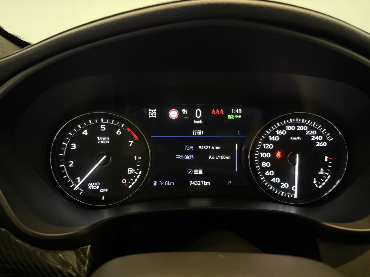 凱迪拉克 XT4  2018款 28T 四驅(qū)鉑金運動版圖片