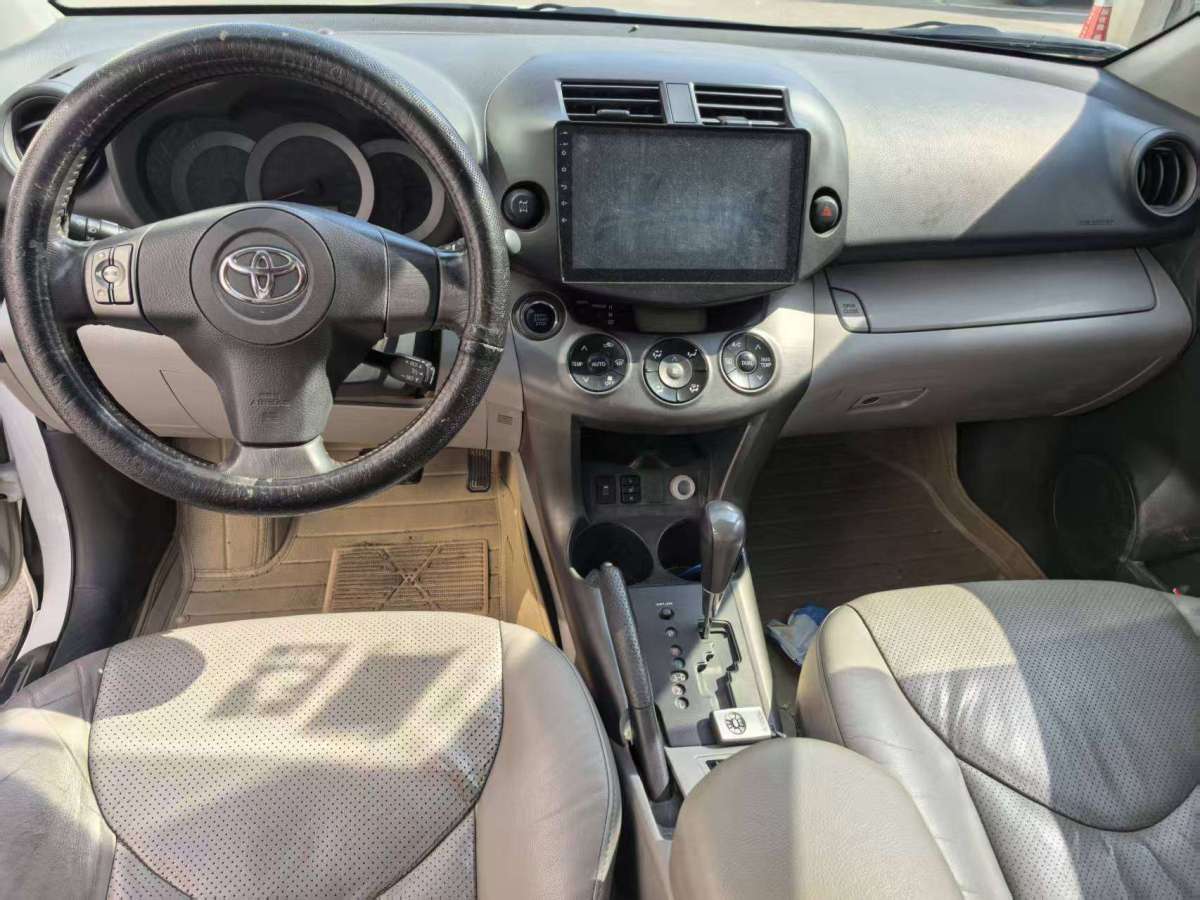 豐田 RAV4榮放  2009款 2.4L 自動豪華導(dǎo)航版圖片