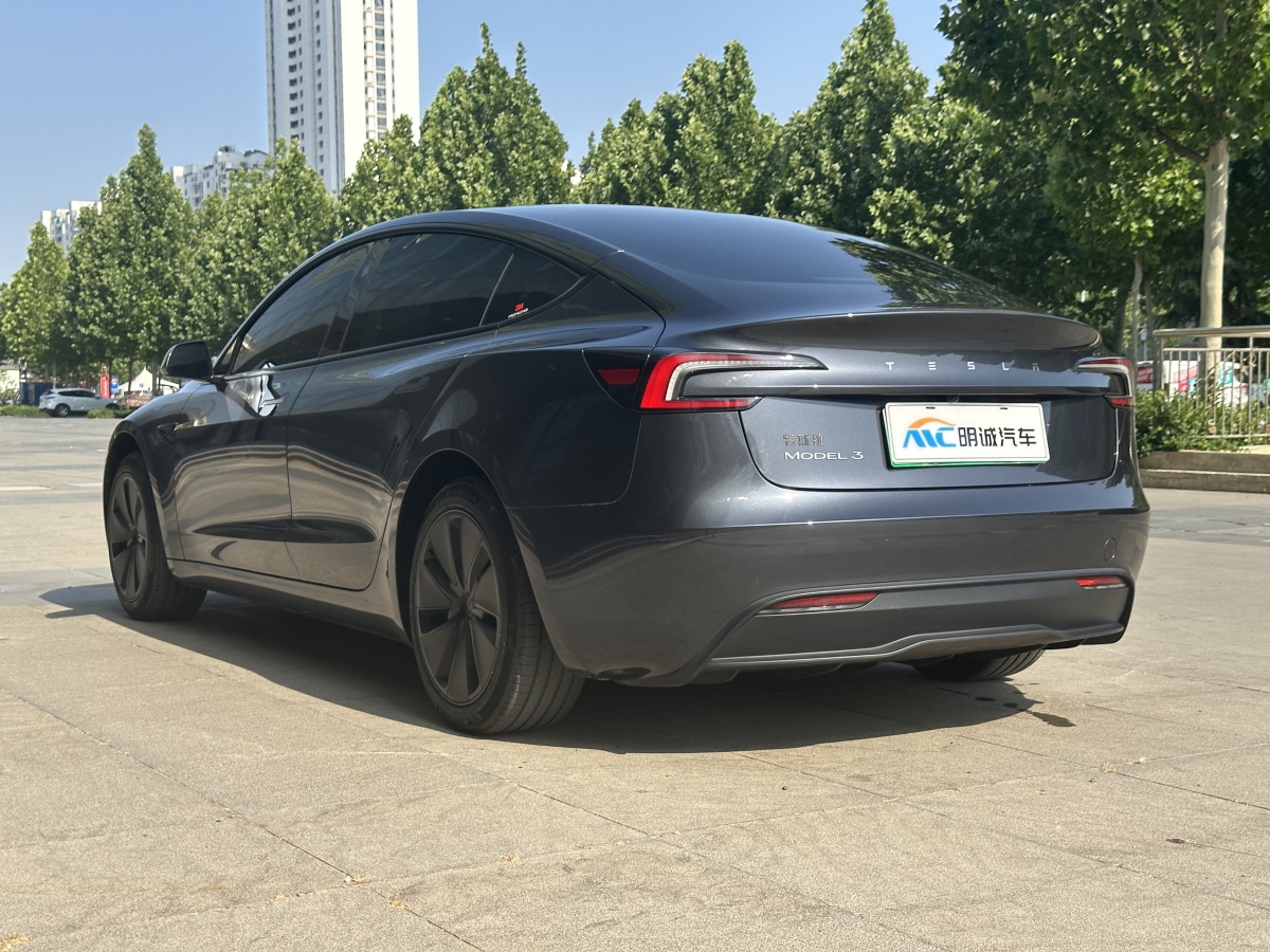 特斯拉 Model 3  2023款 煥新版 后輪驅(qū)動(dòng)圖片