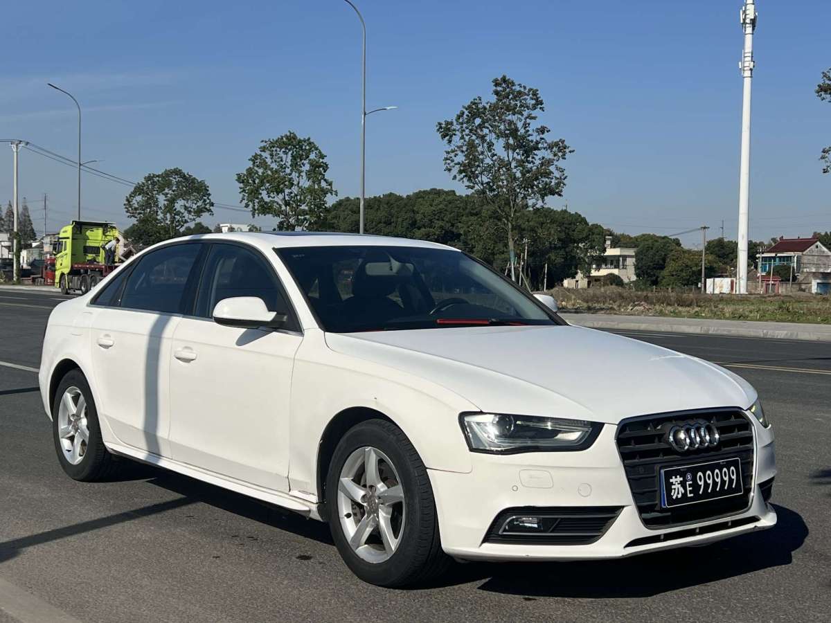 奧迪 奧迪A4L  2013款 35 TFSI 自動標準型圖片