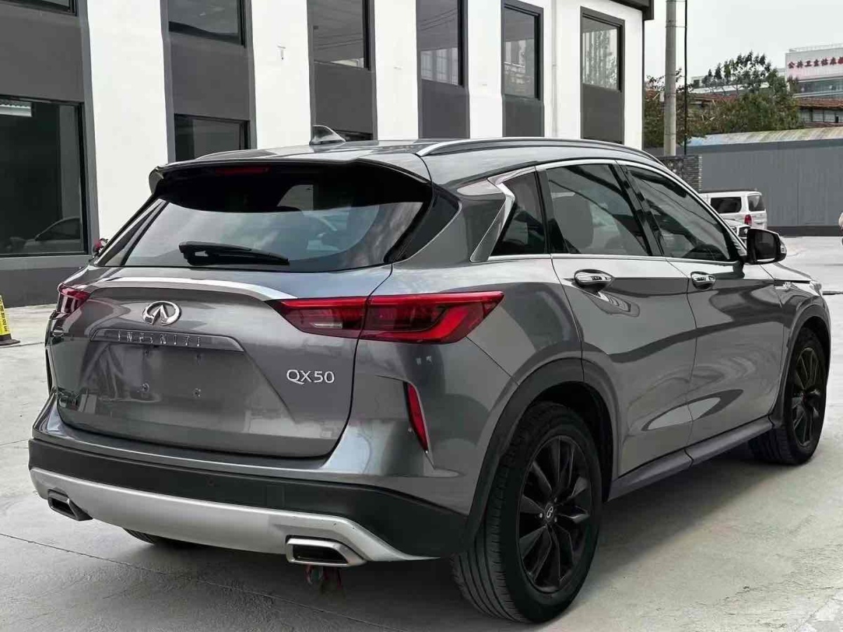 英菲尼迪 QX50  2018款 2.0T 四驅(qū)菁英版圖片