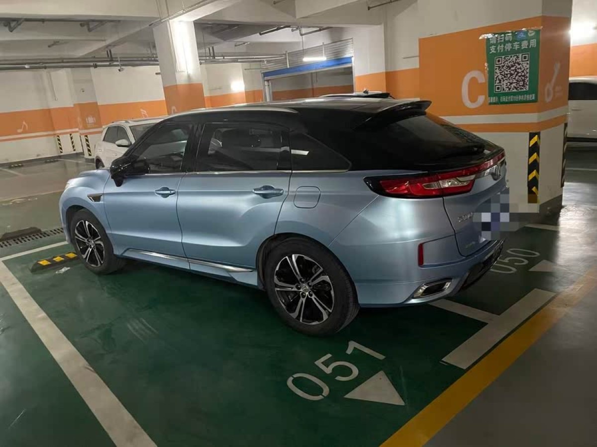 本田 UR-V  2017款 370TURBO 兩驅(qū)尊貴版圖片
