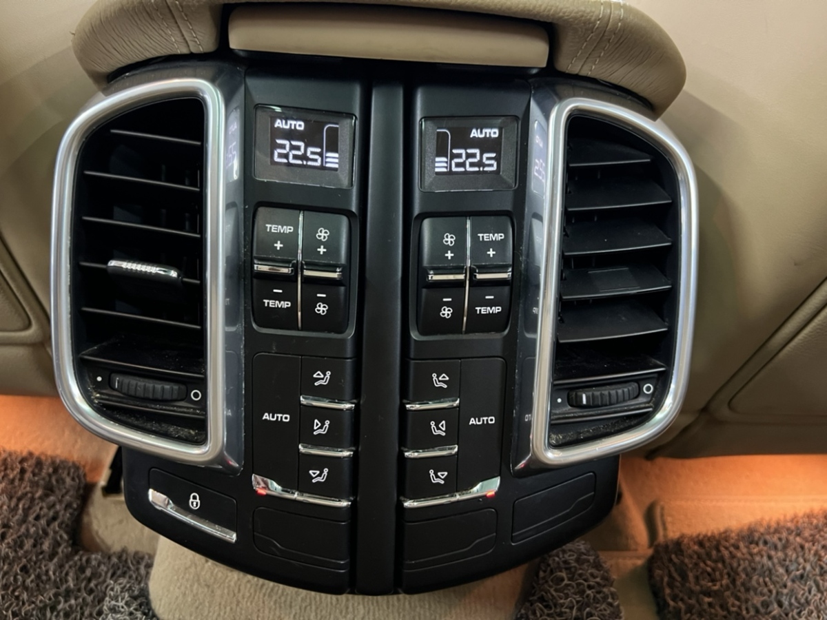 保時(shí)捷 Cayenne  2011款 Cayenne 3.0T圖片