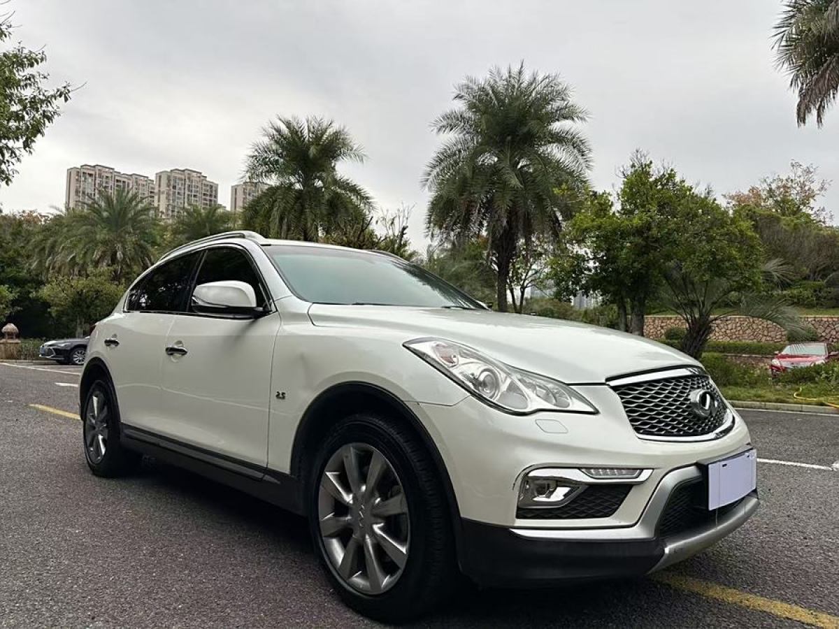 2017年1月英菲尼迪 QX50  2015款 2.5L 舒適版