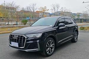 奥迪Q7 奥迪 55 TFSI quattro S line运动型