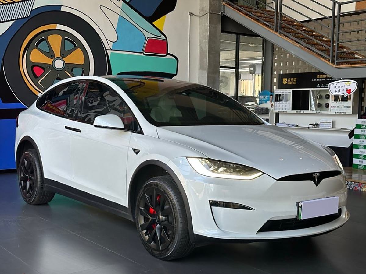 2023年6月特斯拉 Model X  2023款 三電機(jī)全輪驅(qū)動 Plaid版