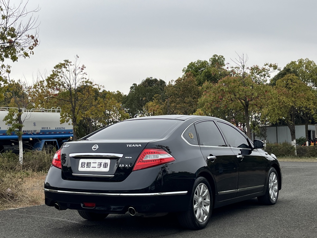 日產(chǎn) 天籟  2008款 公爵 2.5L XV尊雅版圖片