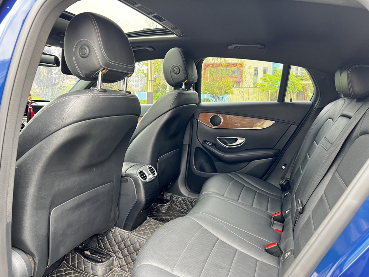 2018年5月奔驰 奔驰GLC  2022款 改款 GLC 260 4MATIC 轿跑SUV