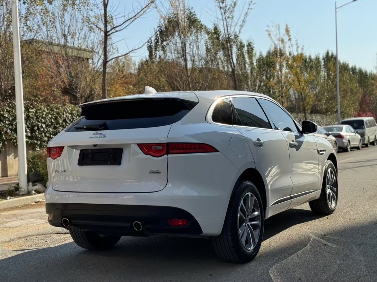 捷豹 F-PACE  2016款 3.0 SC 四驅(qū)R-Sport運動版圖片