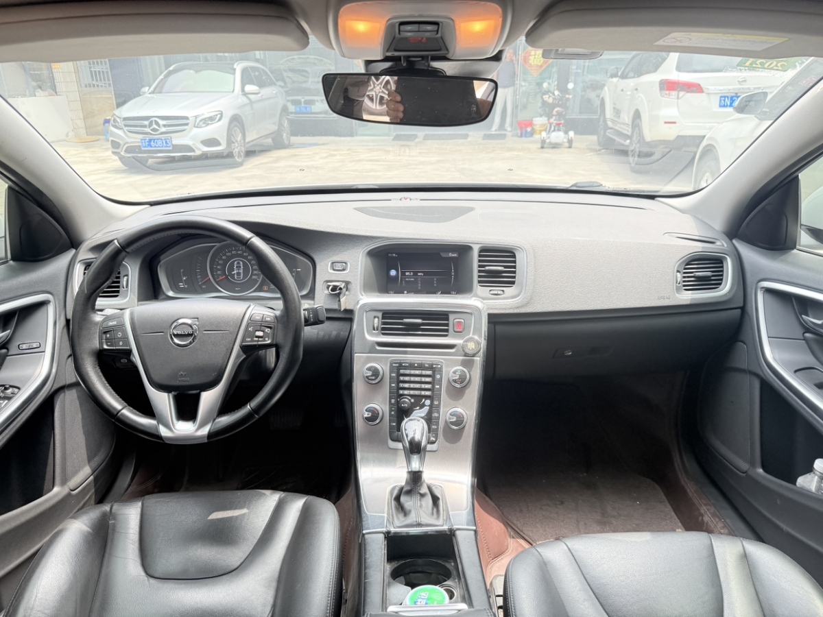 沃爾沃 S60  2019款 S60L 2.0T 智遠版圖片