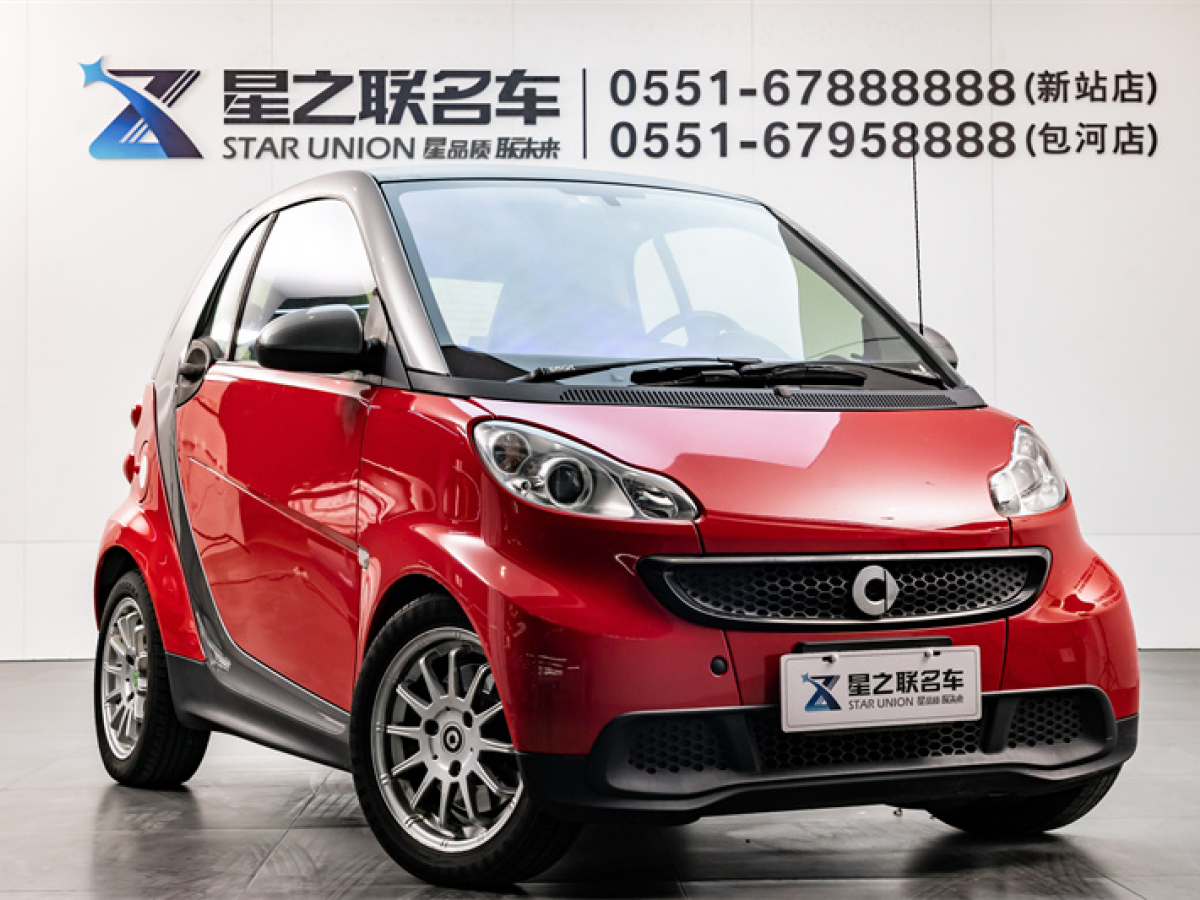 smart fortwo  2012款 1.0 MHD 硬頂標(biāo)準(zhǔn)版圖片