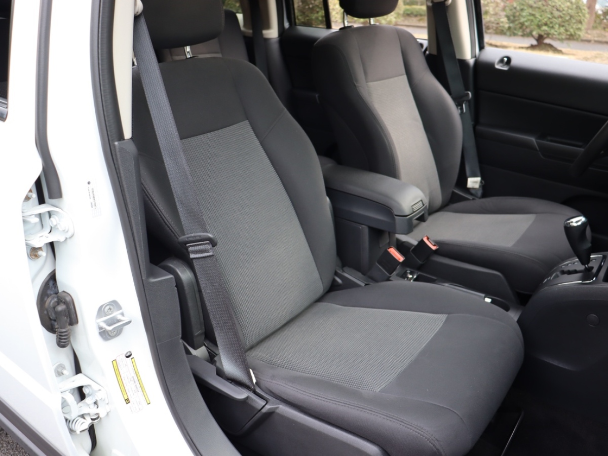 2015年4月Jeep 自由客  2015款 2.4L 运动版