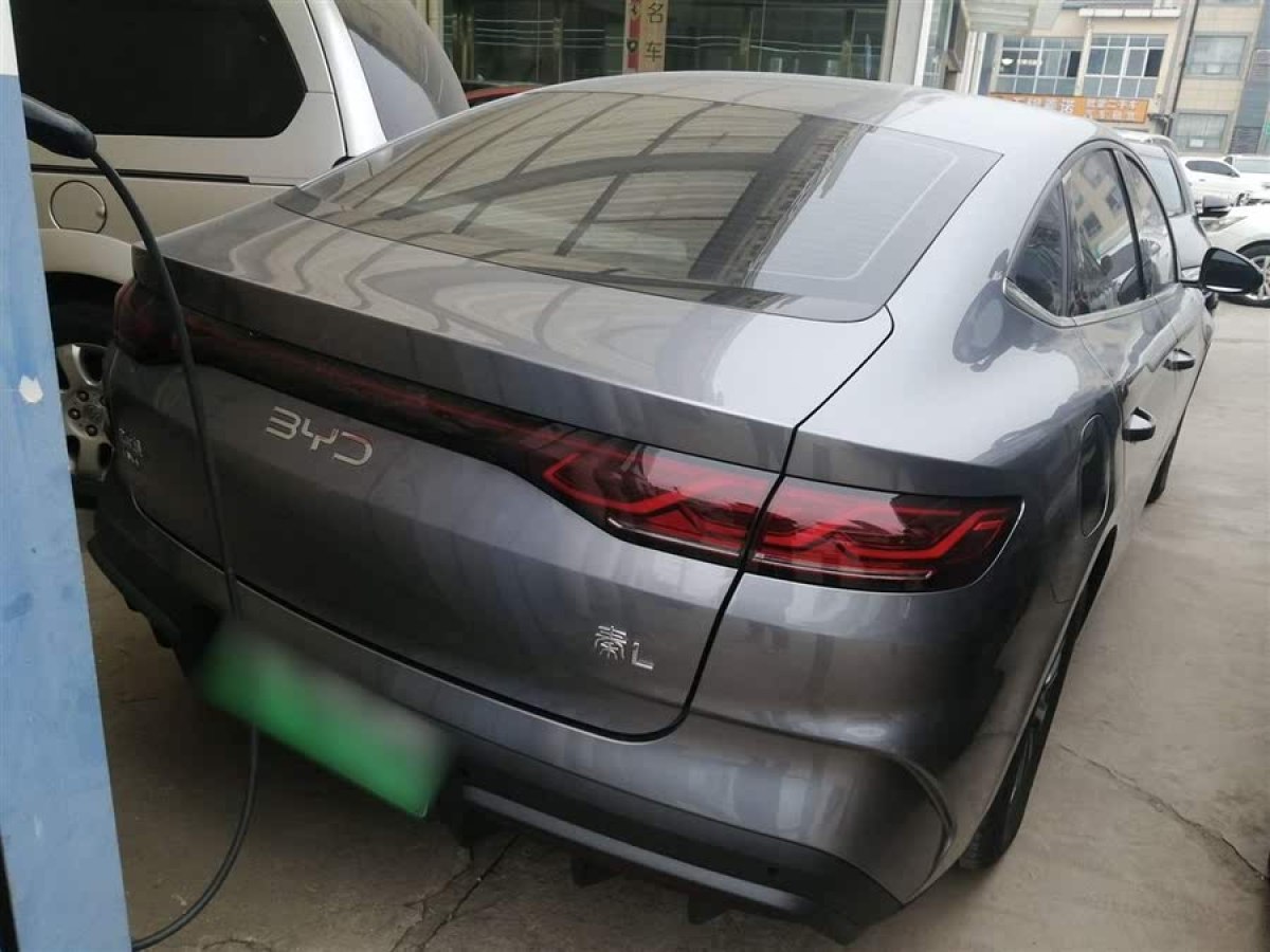 比亞迪 秦L  2024款 DM-i 80KM領(lǐng)先型圖片