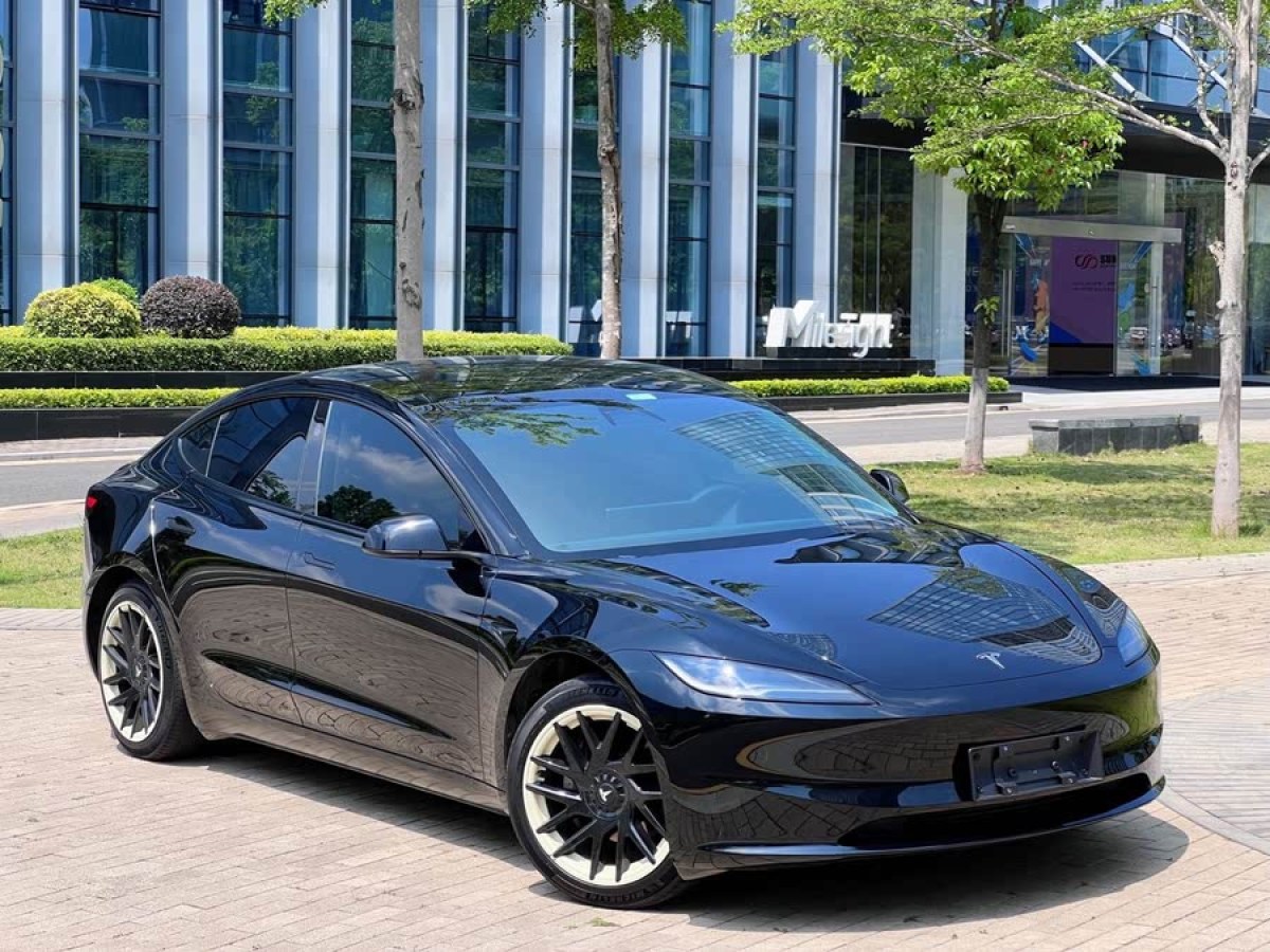特斯拉 Model 3  2023款 煥新版 后輪驅(qū)動(dòng)圖片