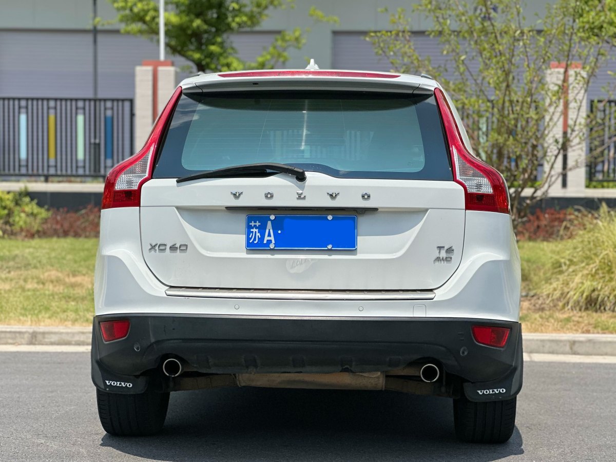 2012年11月沃爾沃 XC60  2013款 T6 AWD舒適版