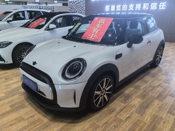 MINI MINI  2023款 改款 1.5T COOPER 艺术家