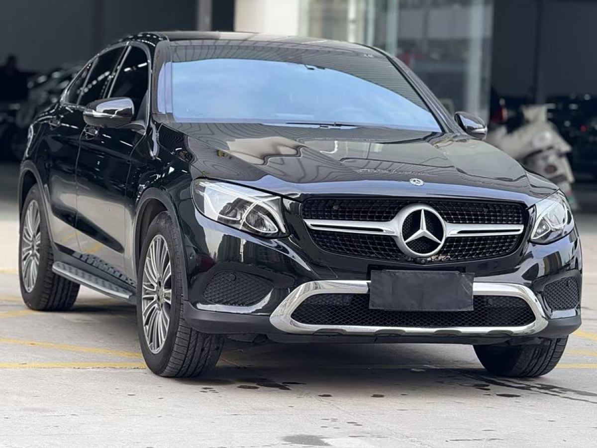 奔馳 奔馳GLC  2022款 改款 GLC 300 4MATIC 轎跑SUV圖片