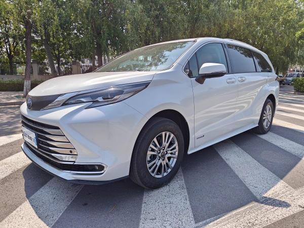 丰田 赛那SIENNA  2021款 2.5L混动 舒适版