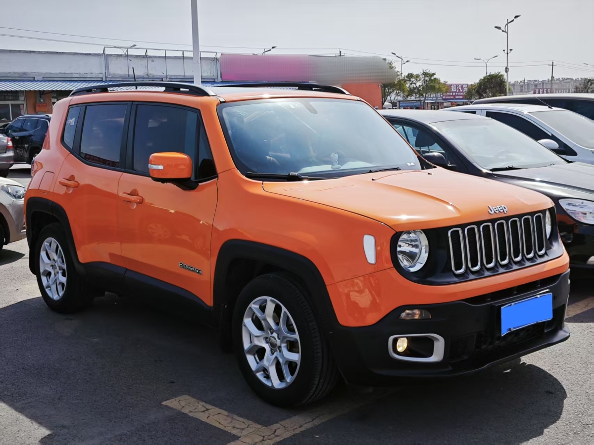 Jeep 自由俠  2017款 180T 自動(dòng)高能版圖片