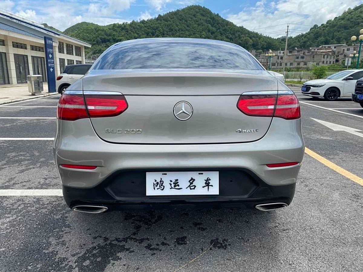 奔馳 奔馳GLC  2022款 改款 GLC 300 4MATIC 轎跑SUV圖片