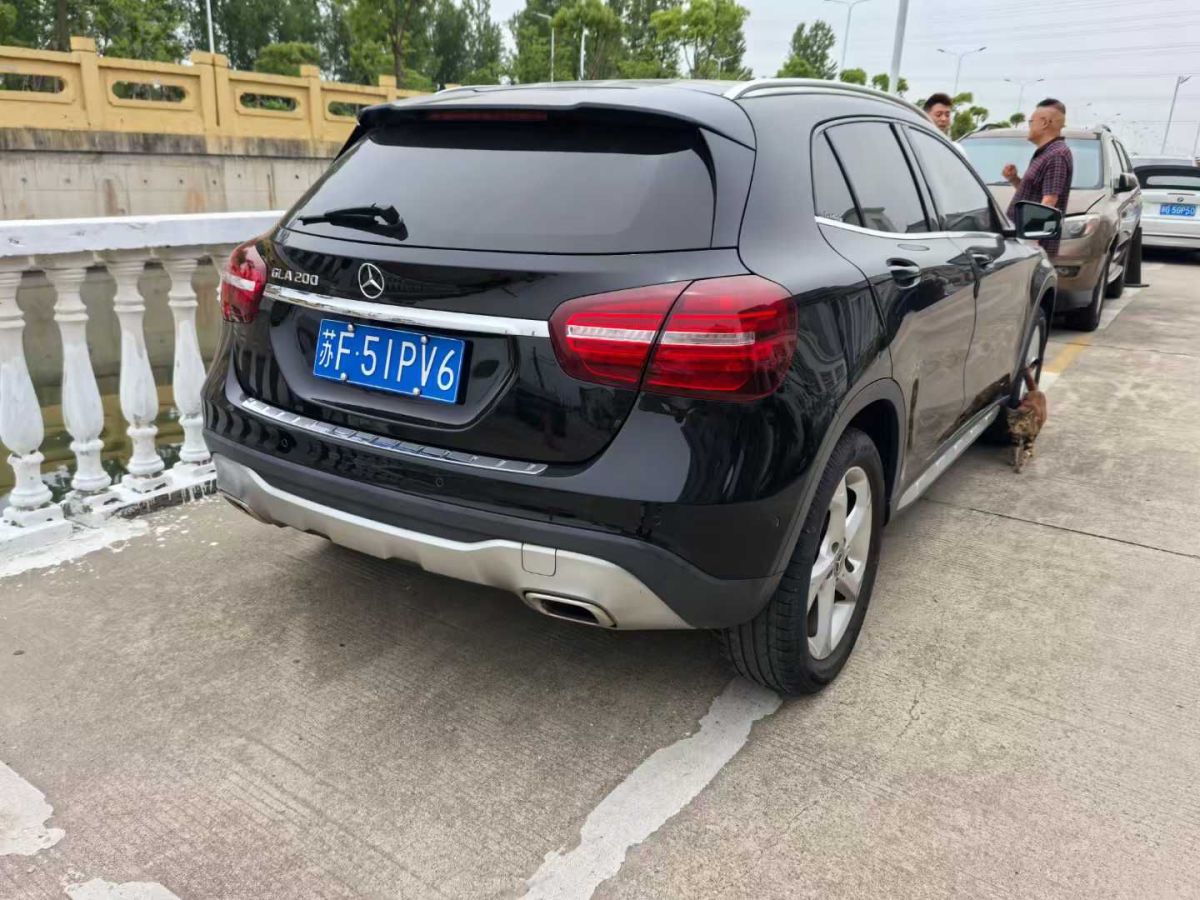 奔馳 奔馳GLA  2019款 GLA 200 動感型圖片
