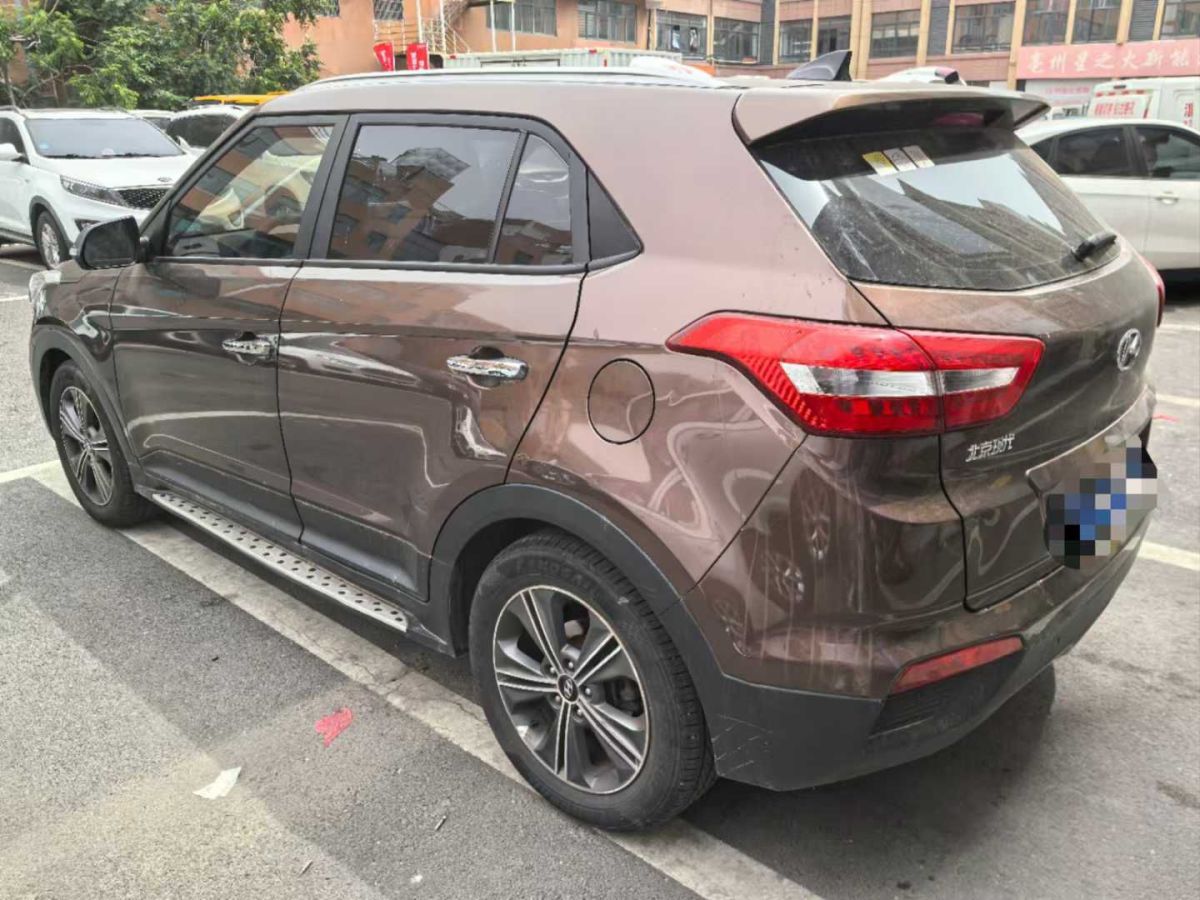 現(xiàn)代 ix25  2015款 1.6L 自動兩驅(qū)時(shí)尚型GS圖片