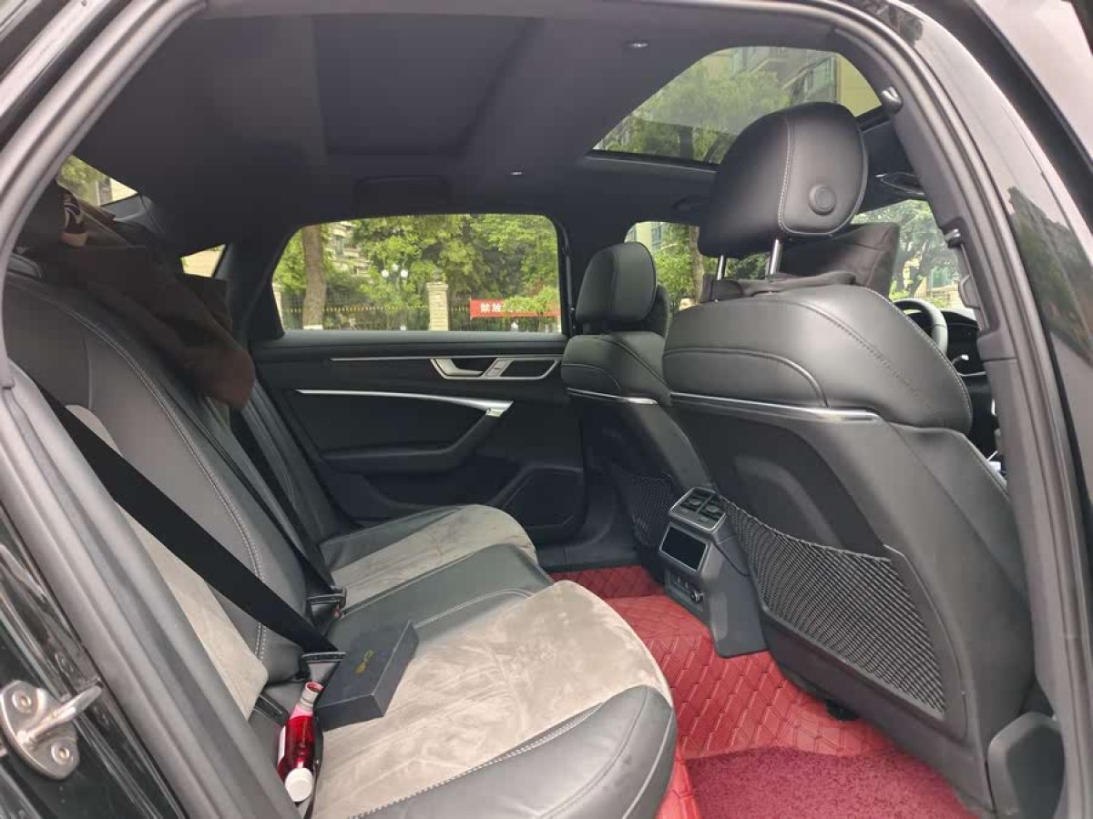 奧迪 奧迪A6L  2024款 45 TFSI quattro 尊享動(dòng)感型圖片