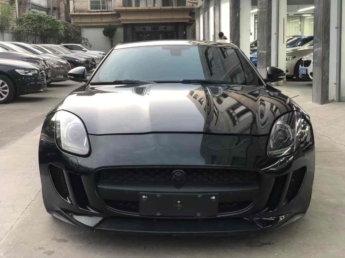 捷豹 F-TYPE  2016款 3.0T 硬頂版圖片