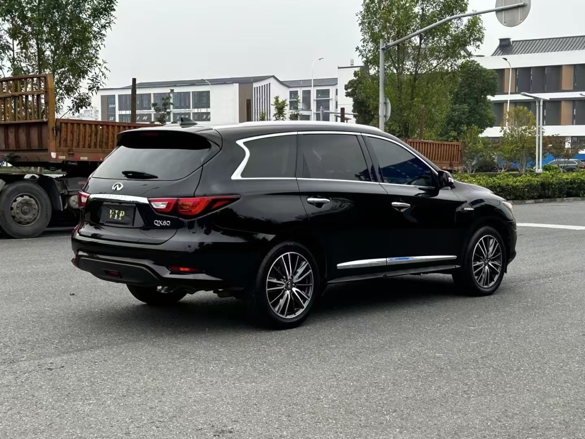 英菲尼迪 QX60  2020款 2.5 S/C Hybrid 兩驅(qū)卓越版 國VI圖片