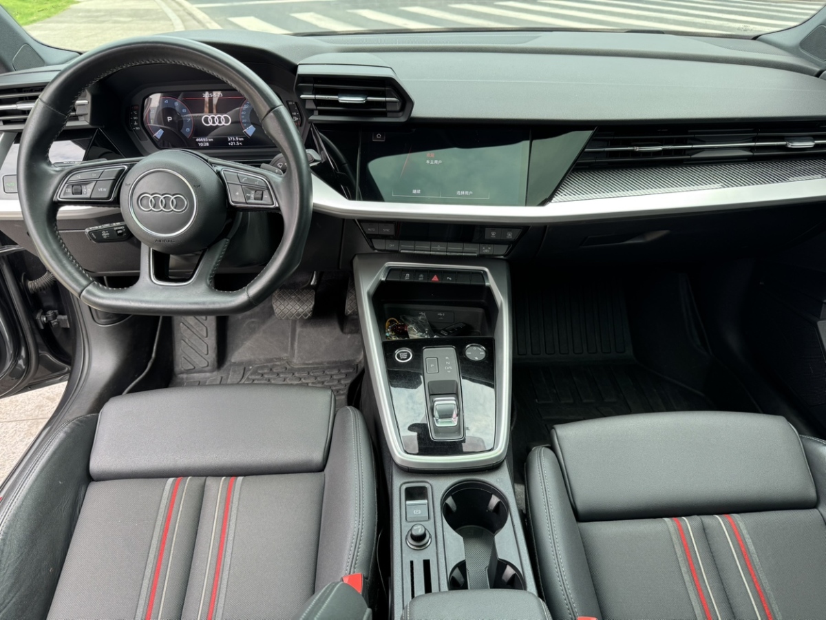 奧迪 奧迪A3  2022款 Sportback 35 TFSI 豪華運(yùn)動(dòng)型圖片