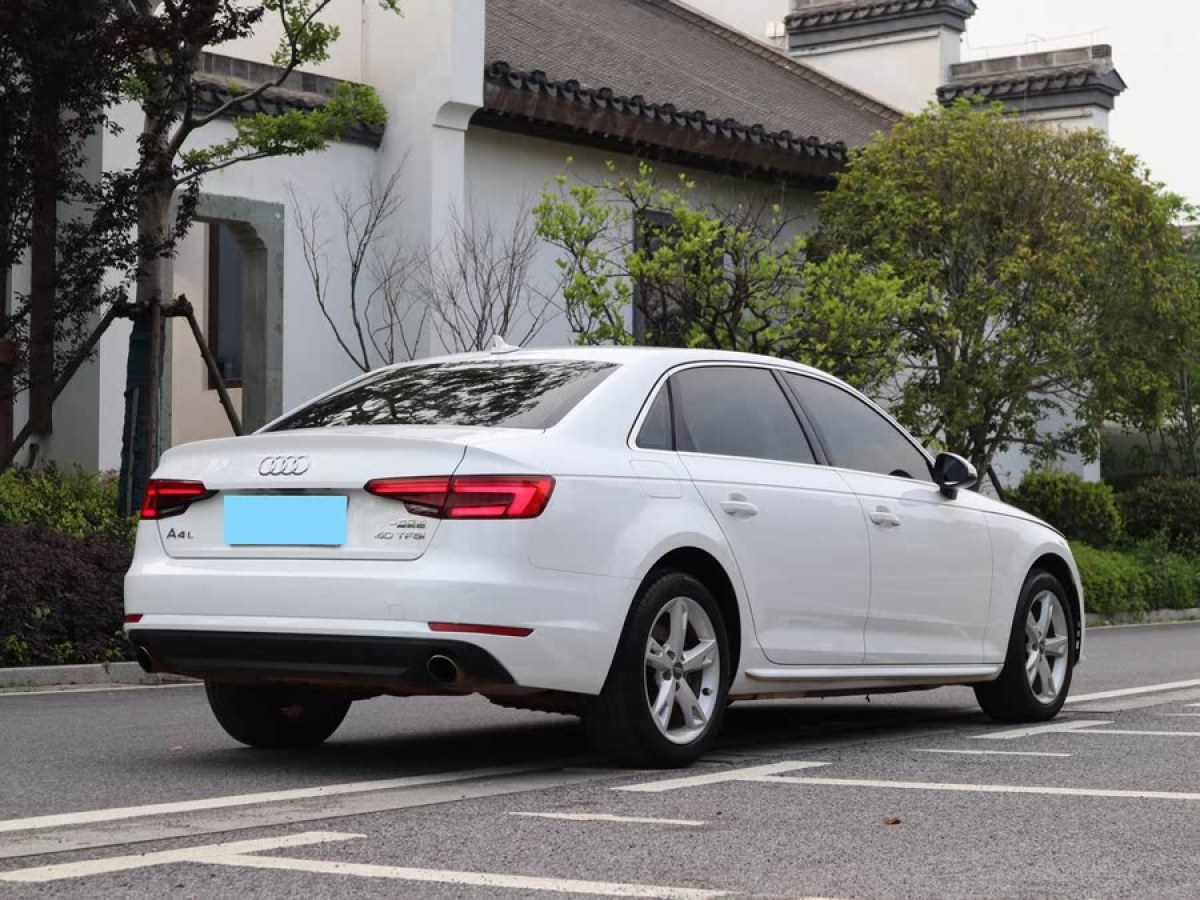 奧迪 奧迪A4L  2017款 40 TFSI 時尚型圖片