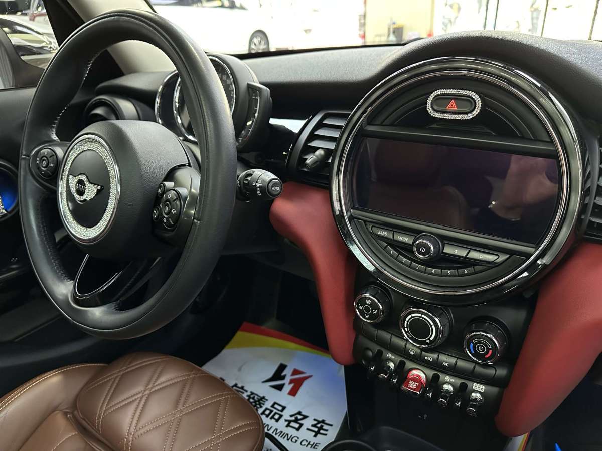 MINI MINI  2018款 1.5T COOPER 經(jīng)典派 五門版圖片