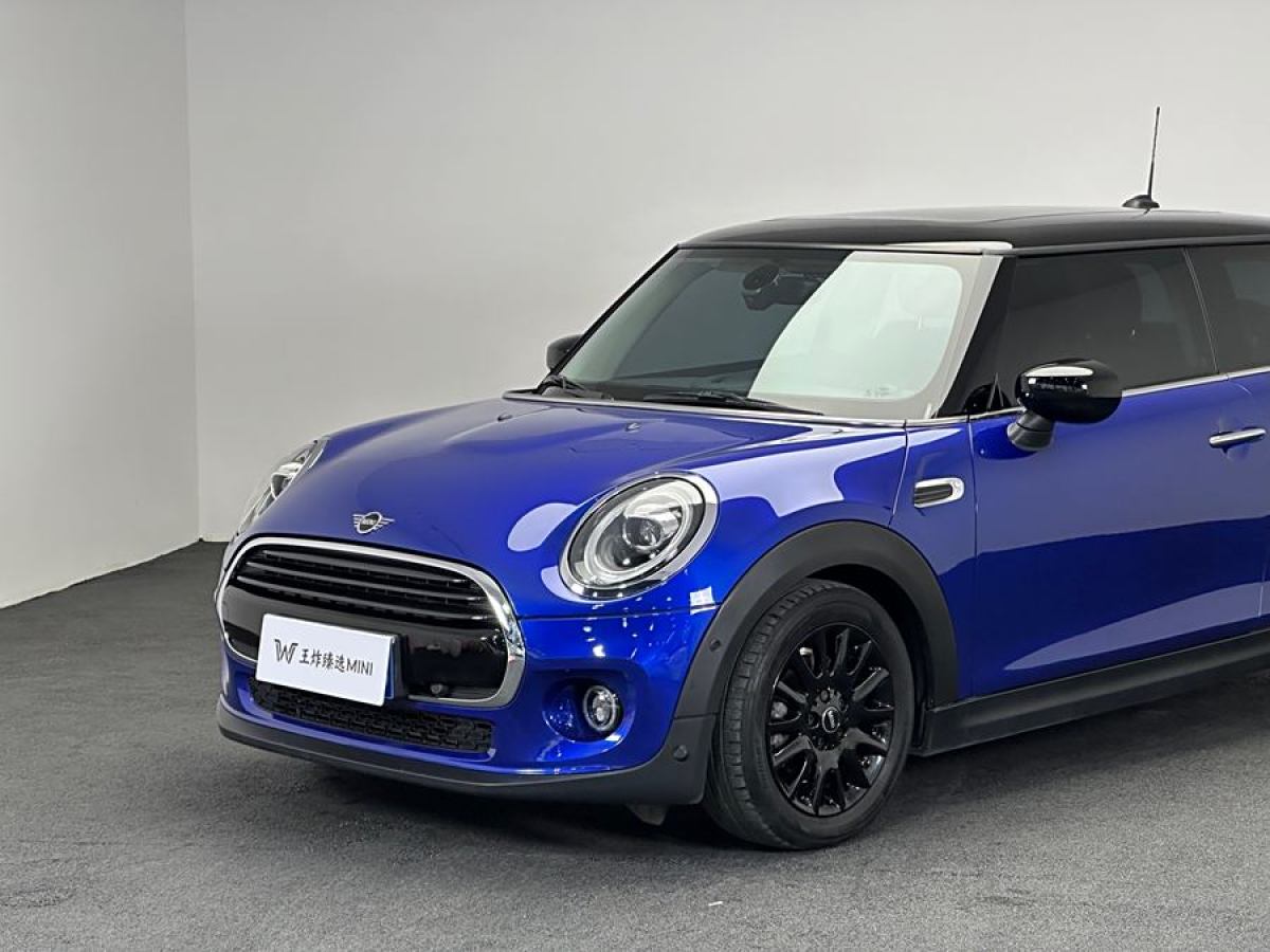 MINI MINI  2020款 1.5T COOPER 經(jīng)典派圖片