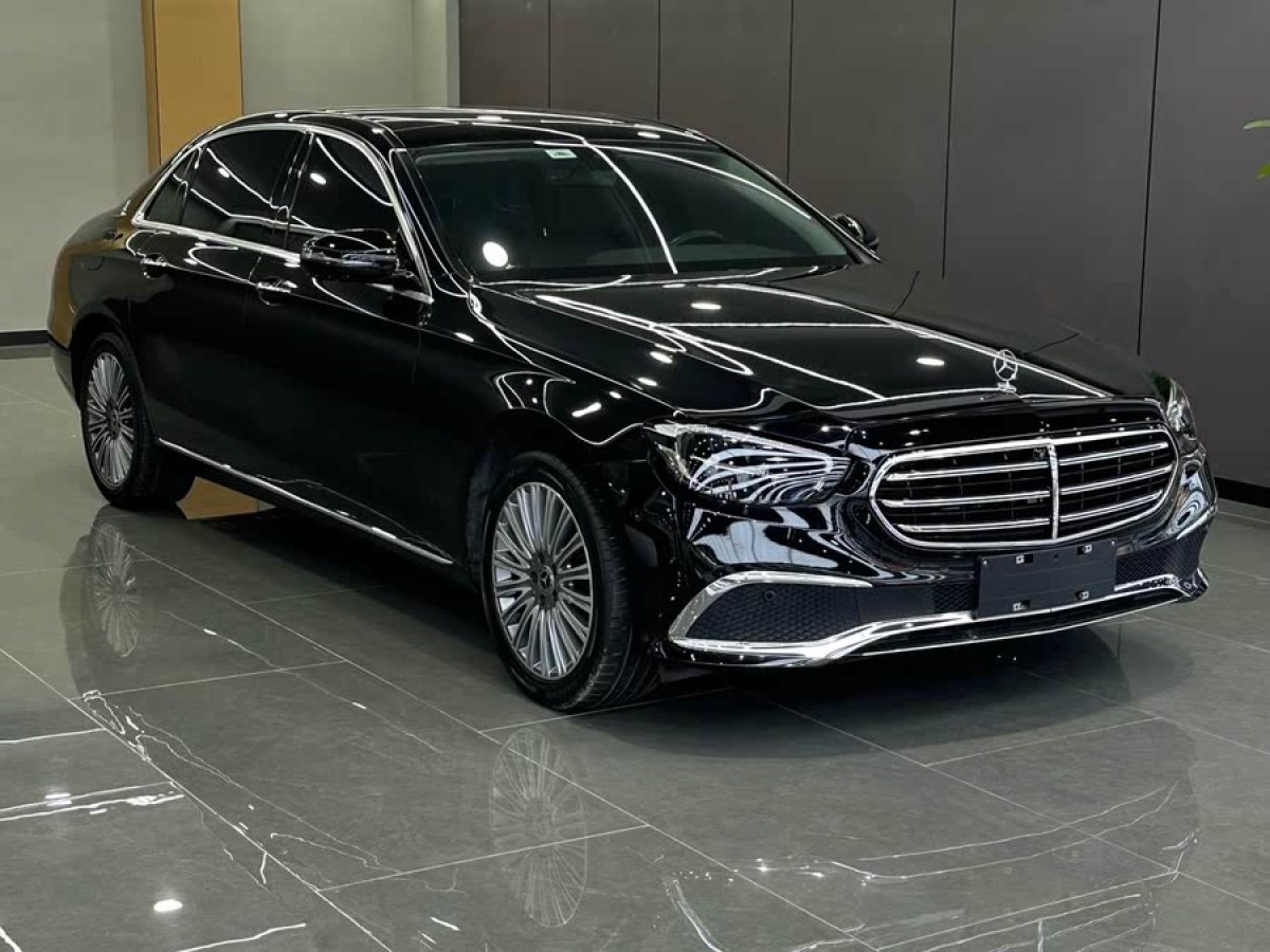 奔馳 奔馳E級(jí)  2022款 改款 E 300 L 豪華型圖片