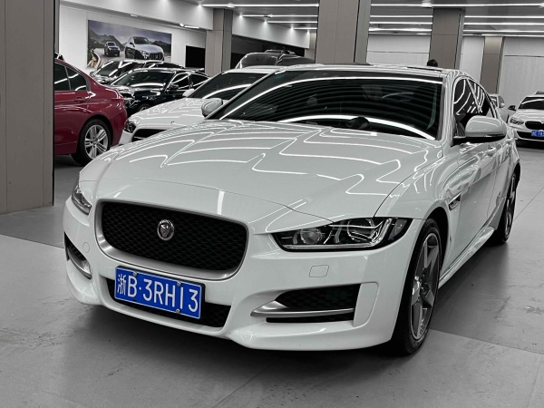 捷豹 XE  2017款 2.0T 200PS R-Sport