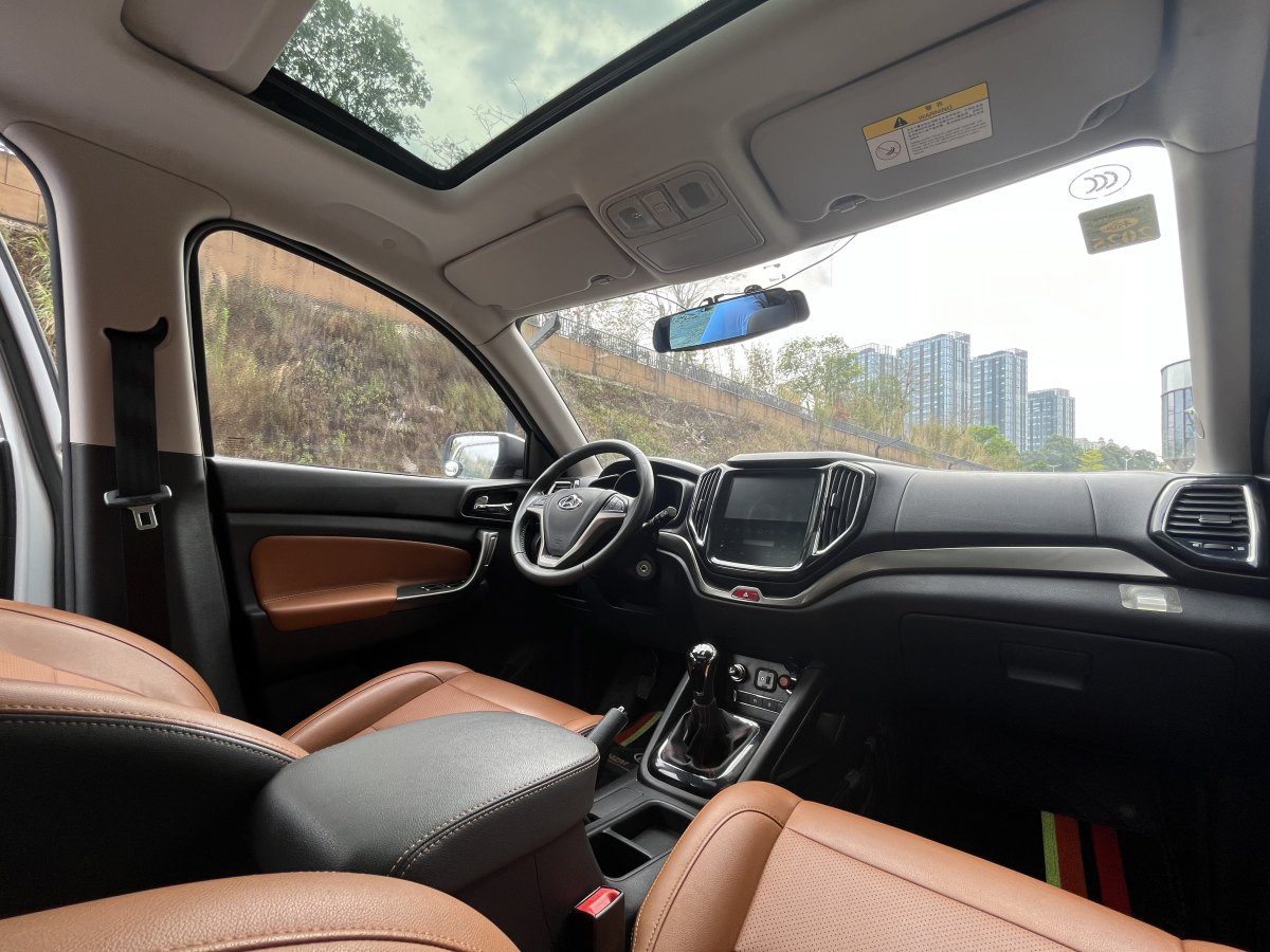 2017年4月长安欧尚 CX70  2016款 1.6L 手动豪华型