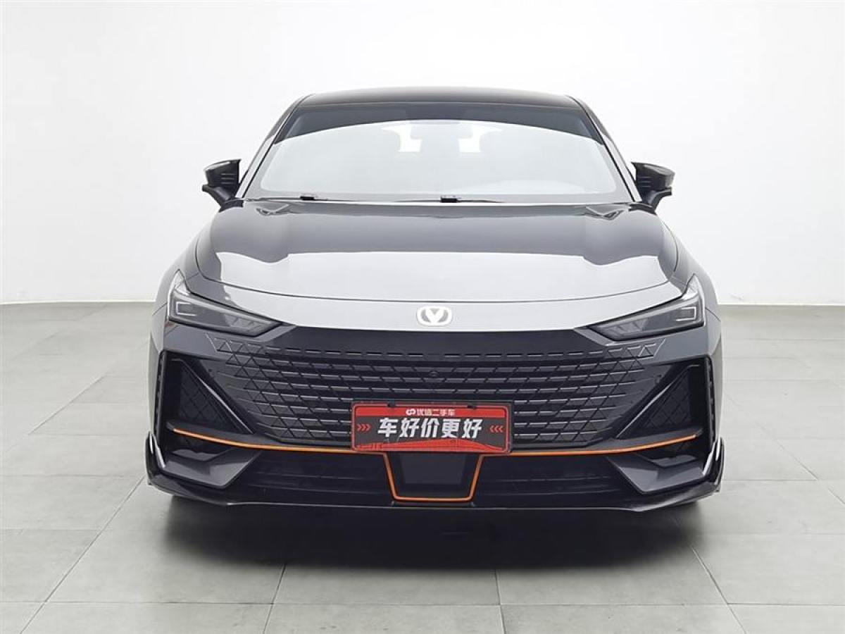 2023年2月長安 長安UNI-V  2022款 1.5T 運動版