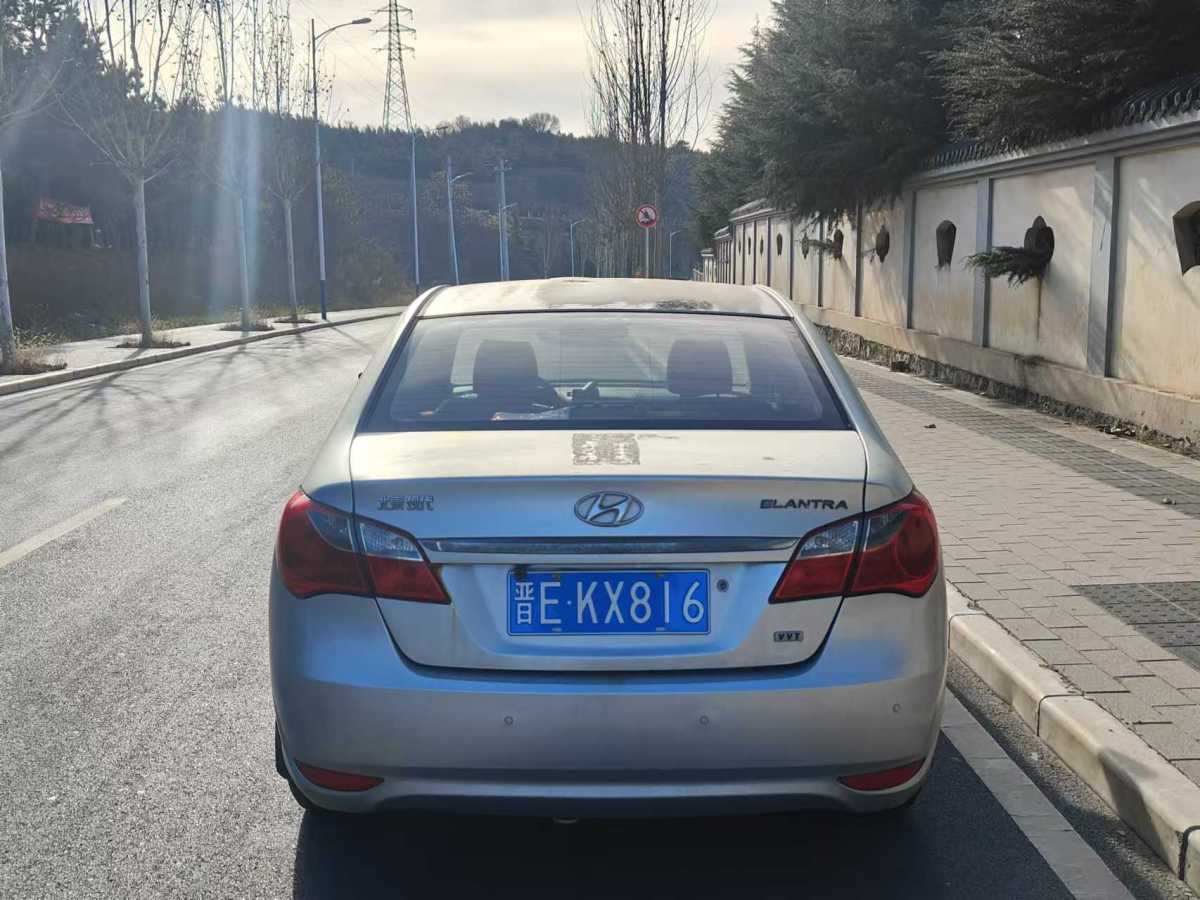 現(xiàn)代 悅動  2011款 1.6L 手動豪華型圖片