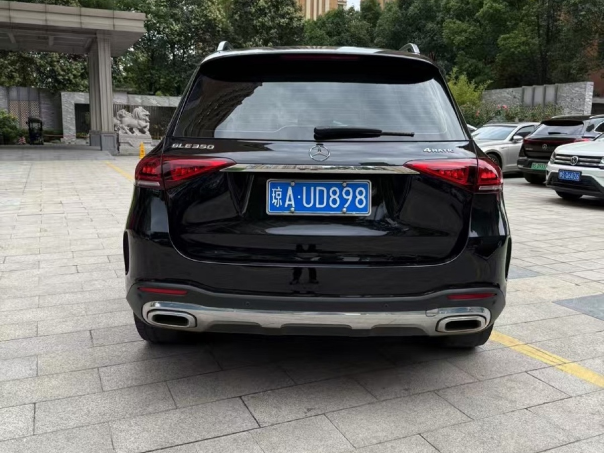 奔馳 奔馳GLE  2022款 GLE 350 4MATIC 時(shí)尚型圖片
