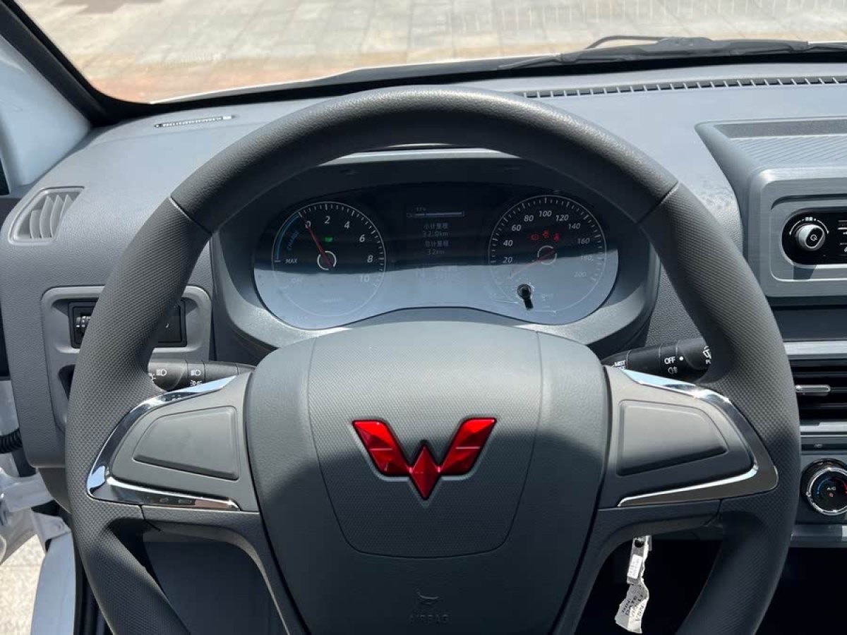 五菱 五菱揚光  2024款 300KM 舒適型客車版 75kW圖片