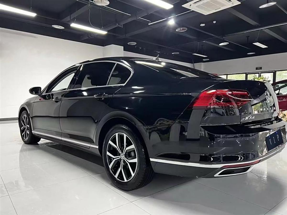 大眾 邁騰  2020款 330TSI DSG 領(lǐng)先型圖片