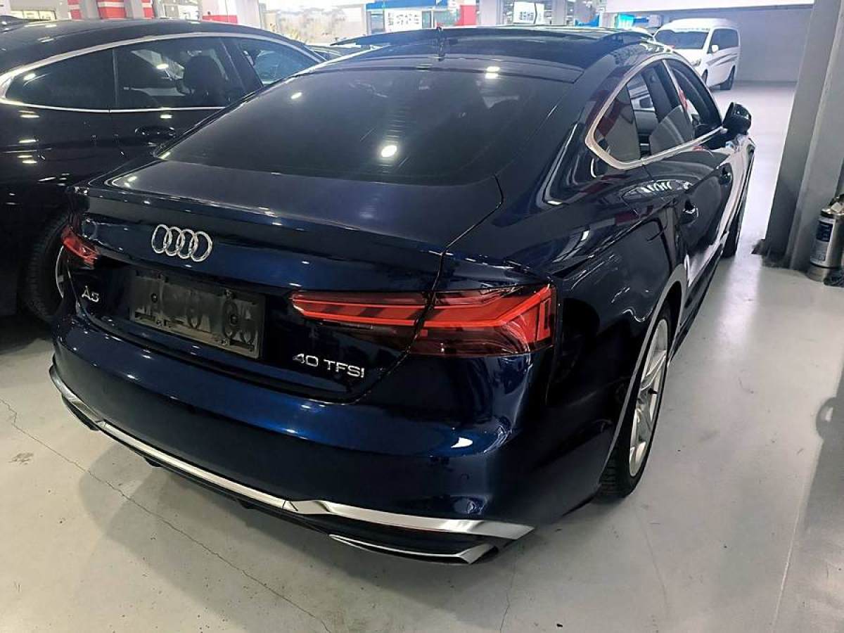 奧迪 奧迪A5  2023款 Sportback 45 TFSI quattro 臻選動(dòng)感型圖片