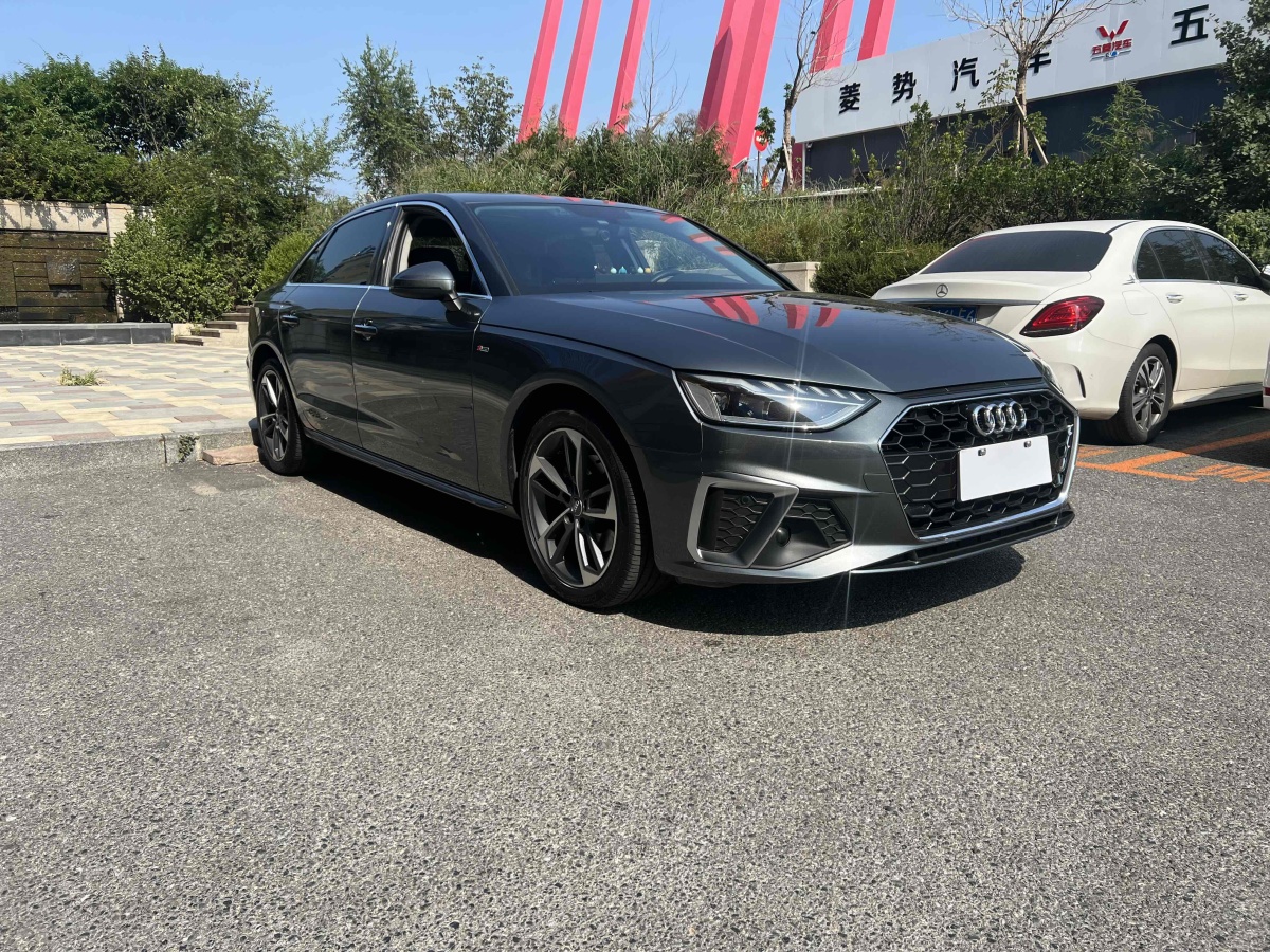 奧迪 奧迪A4L  2020款 40 TFSI 豪華動感型圖片