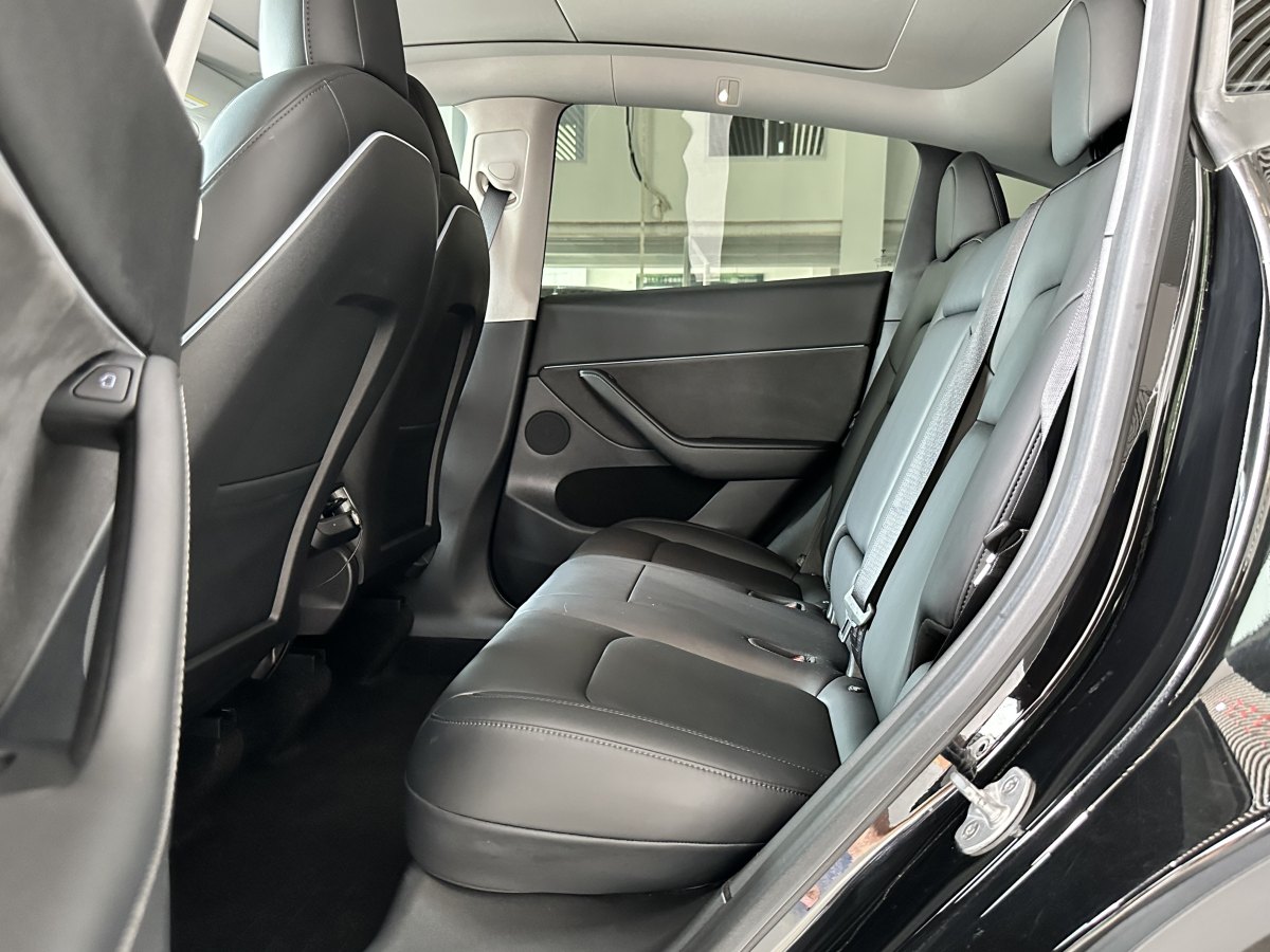 特斯拉 Model Y  2022款 改款 后輪驅(qū)動版圖片