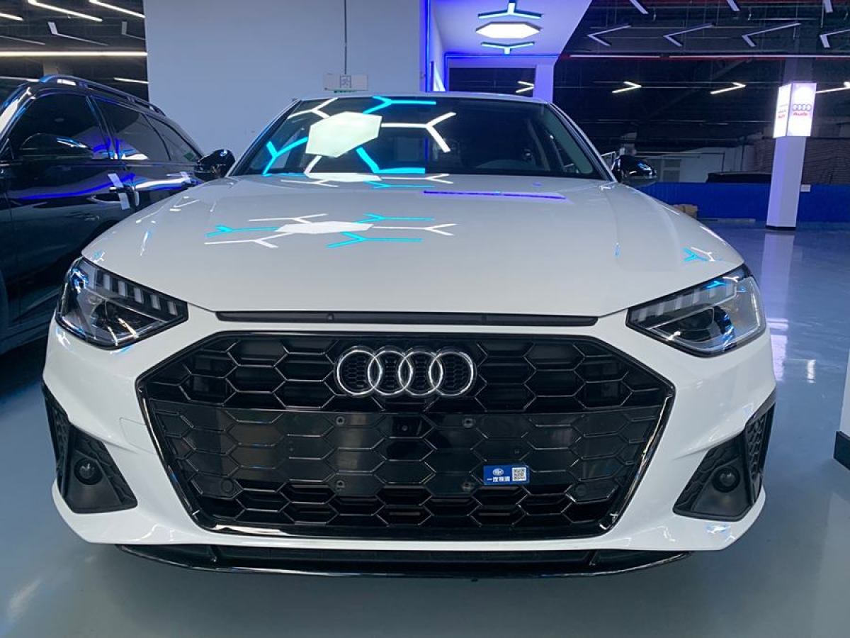 奧迪 奧迪A4L  2022款 40 TFSI 豪華動感型圖片